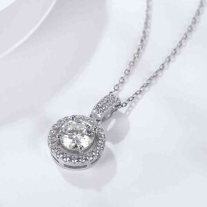 Icon 8 Round Diamond Pendant